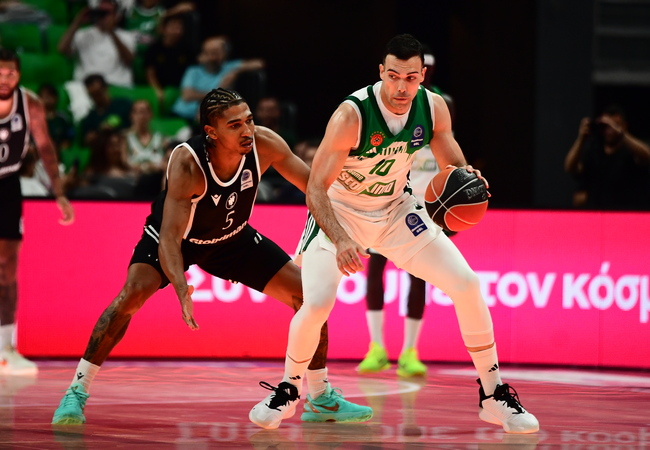 Sloukas đưa Panathinaikos thắng kịch tính PAOK sau hiệp phụ