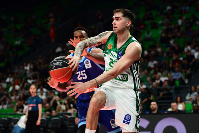 Mitoglou và Toliopoulos giúp Panathinaikos AKTOR dẫn trước 1-0